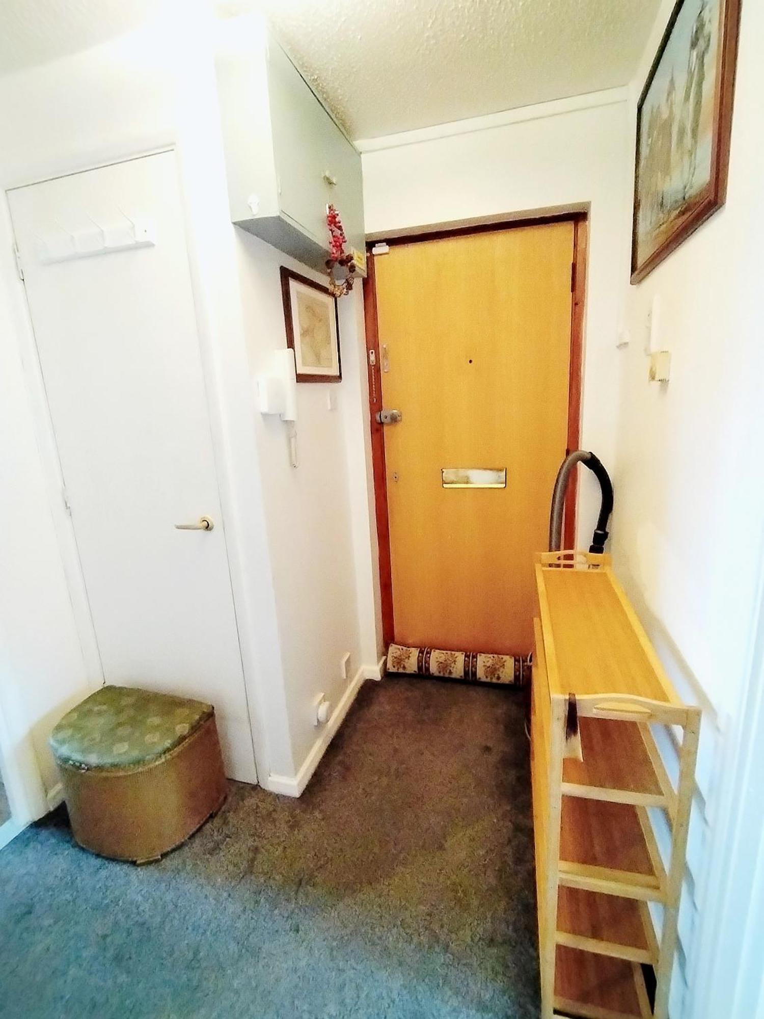 Home Away Home Near Heathrow Airport Cowley  外观 照片
