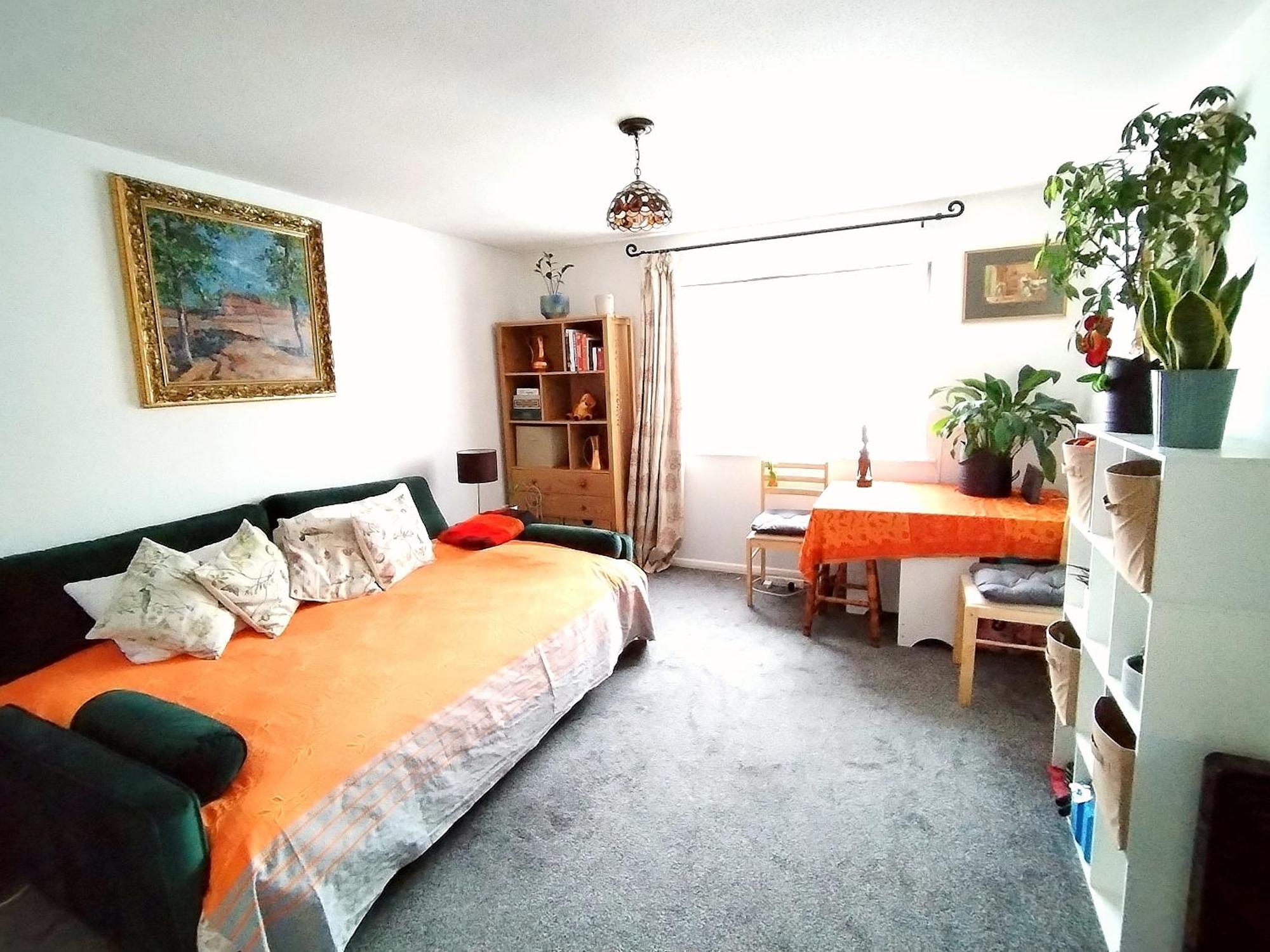 Home Away Home Near Heathrow Airport Cowley  外观 照片
